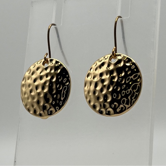 1/2” Vintage style Hammered Gold Plated, Dangle earrings. - Picture 2 of 2
